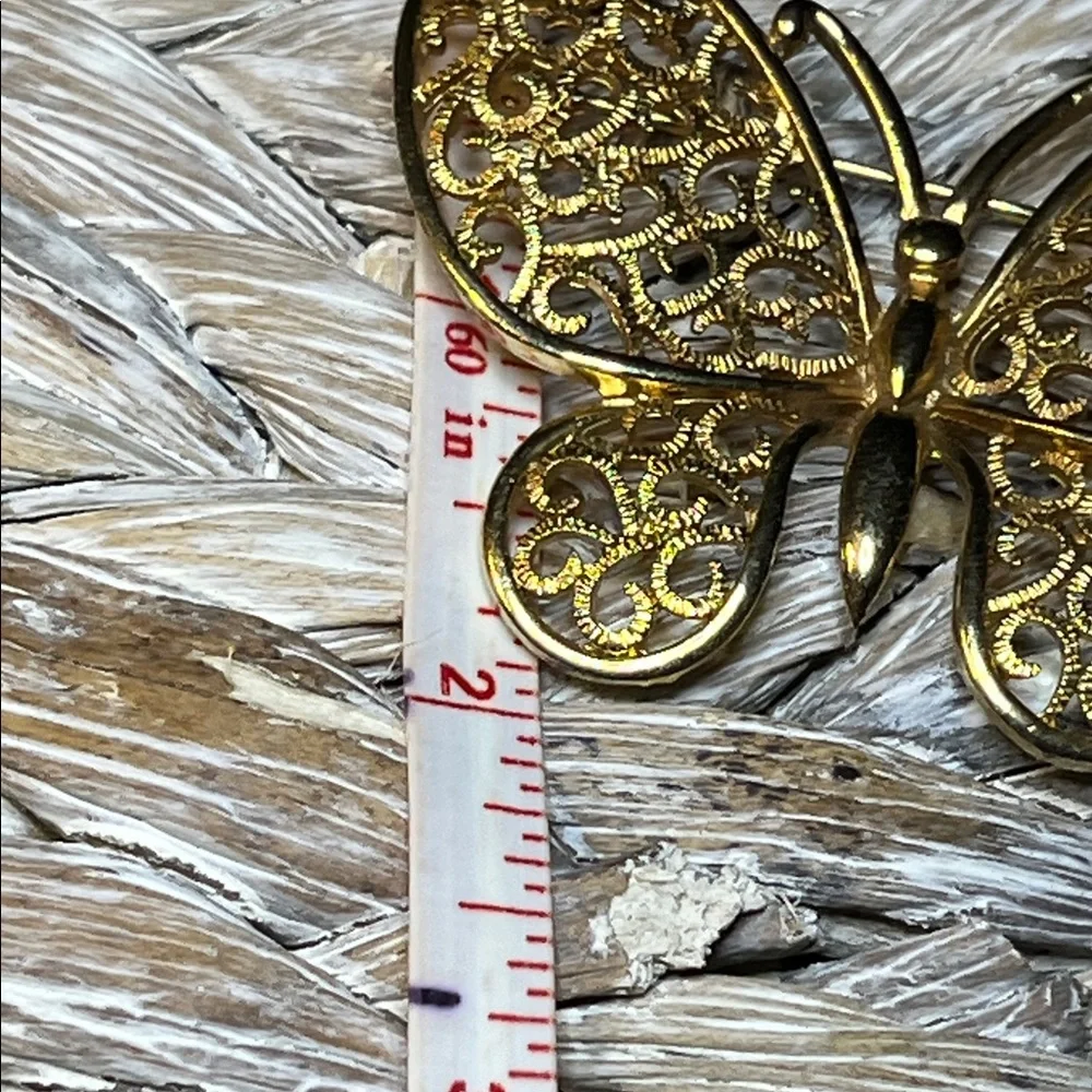 Vintage Gold Tone Filigree Butterfly Brooch‎